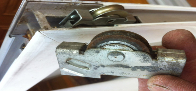 screen door roller repair in Hacienda Heights